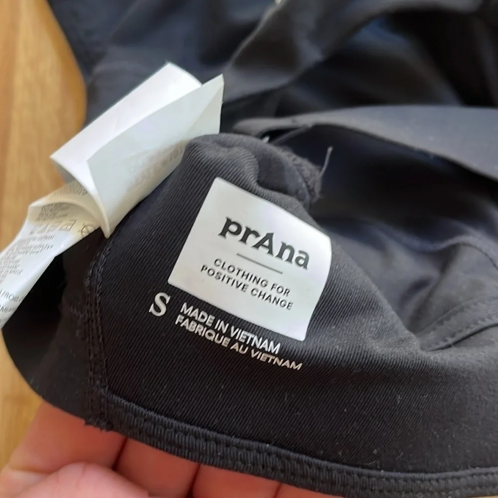 Brand bra black size small excercise yoga full coverage